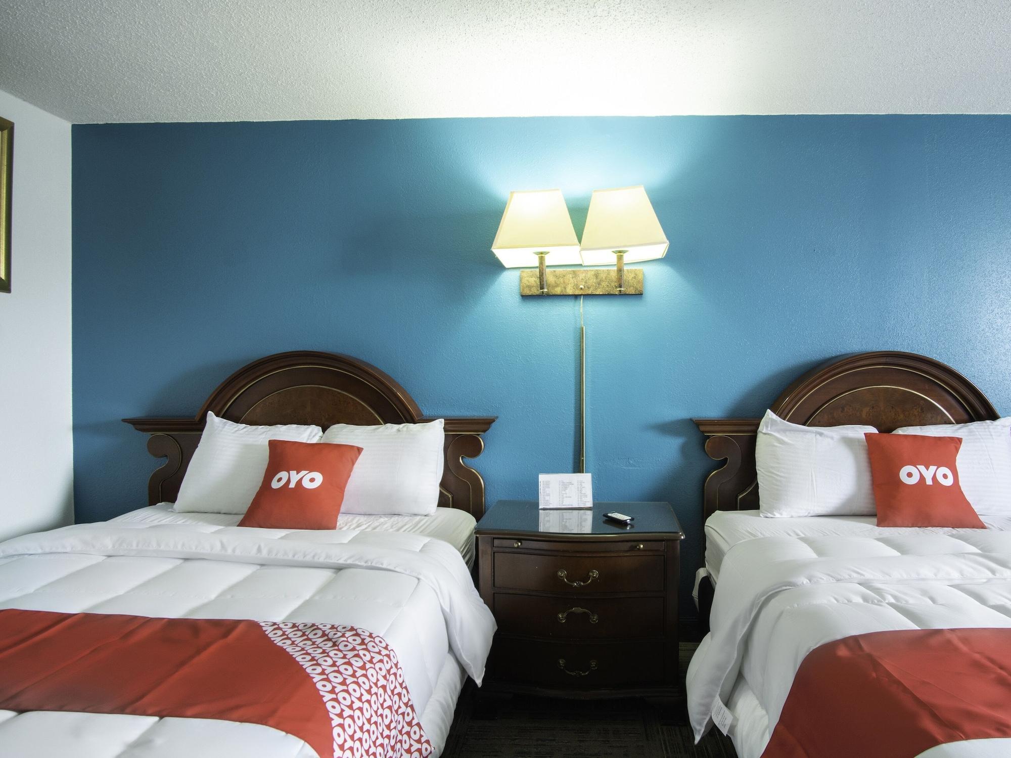 Oyo Hotel Hutchinson West 4Th Ave Extérieur photo