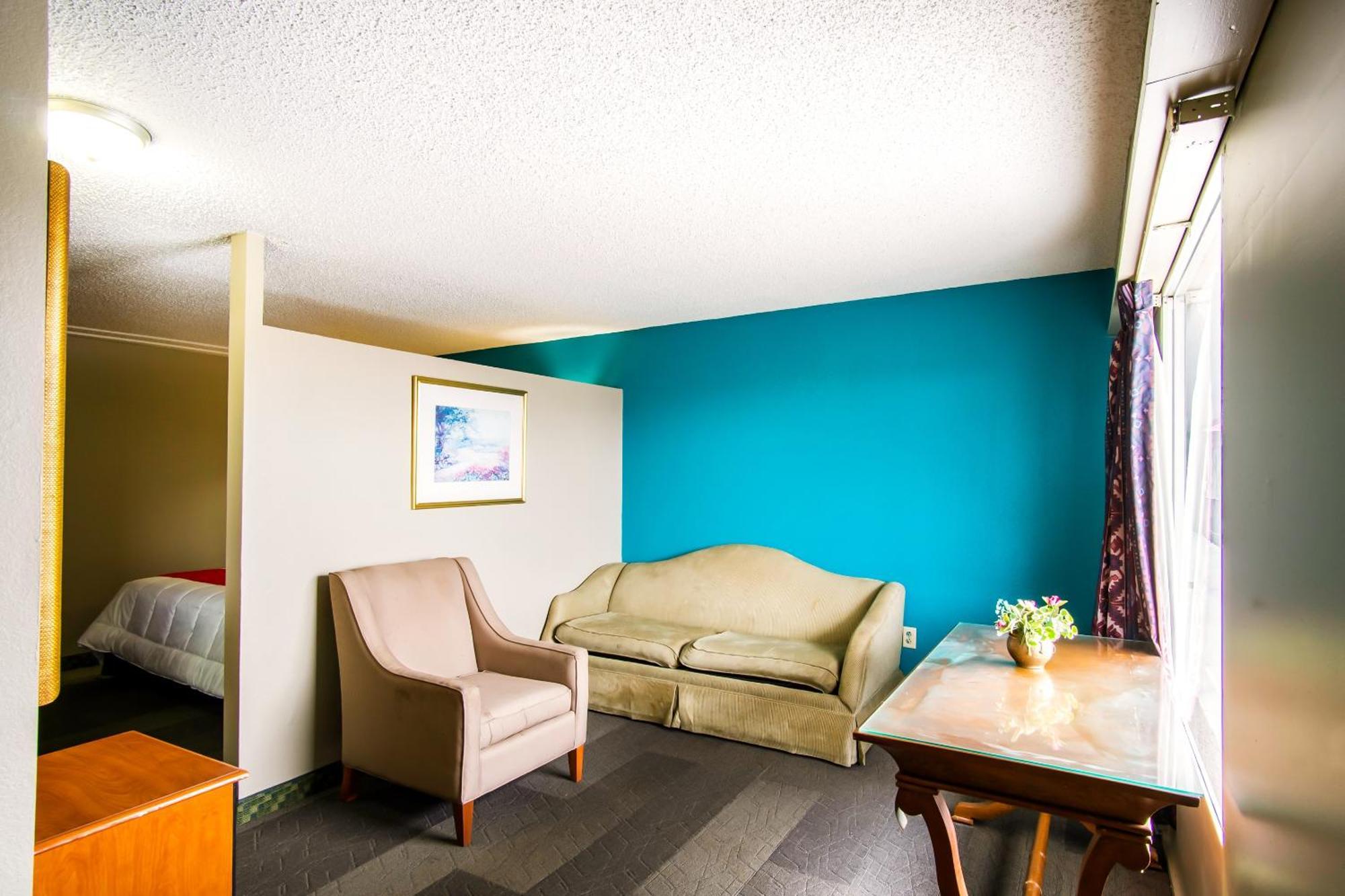 Oyo Hotel Hutchinson West 4Th Ave Extérieur photo