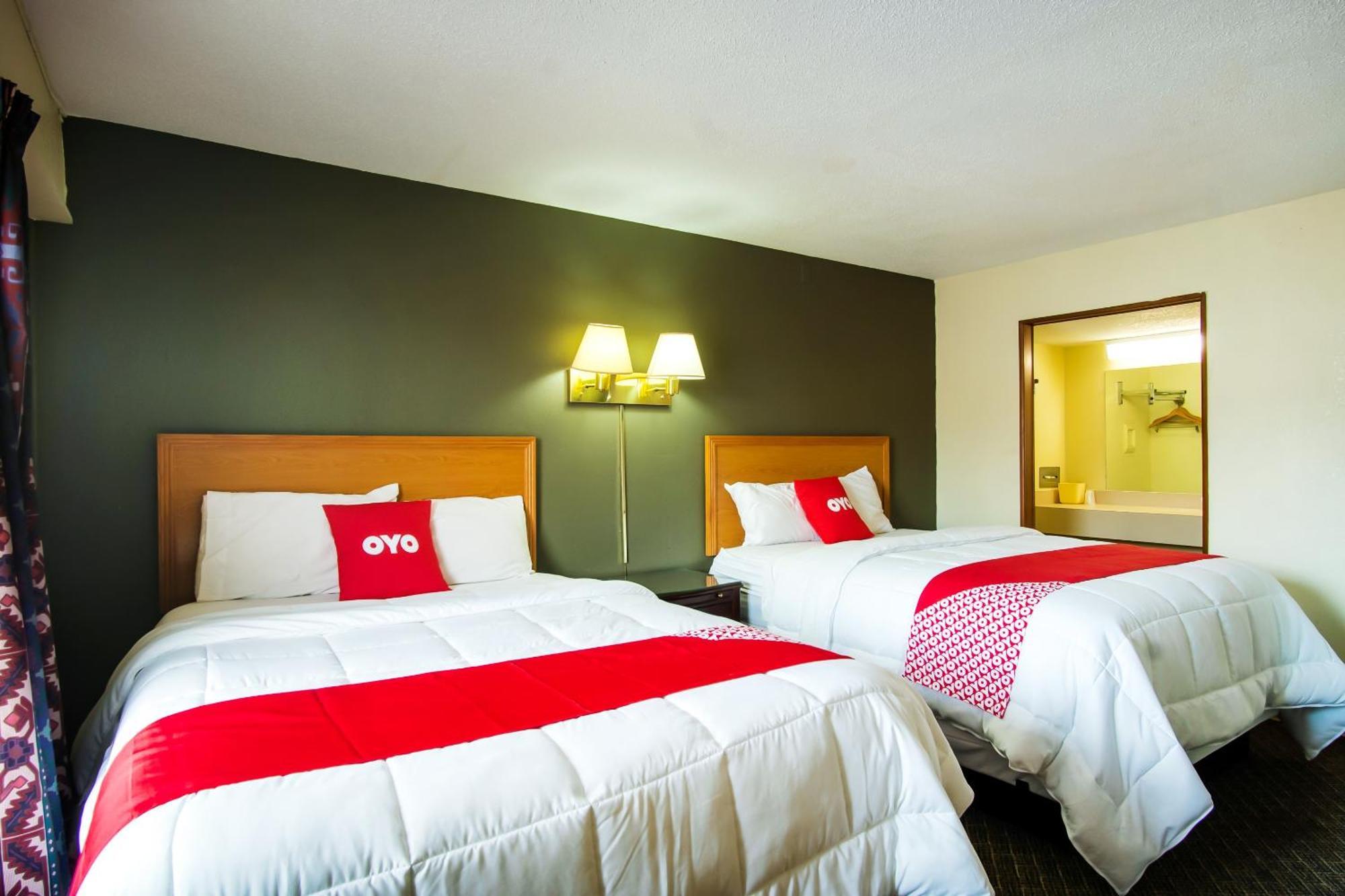 Oyo Hotel Hutchinson West 4Th Ave Extérieur photo