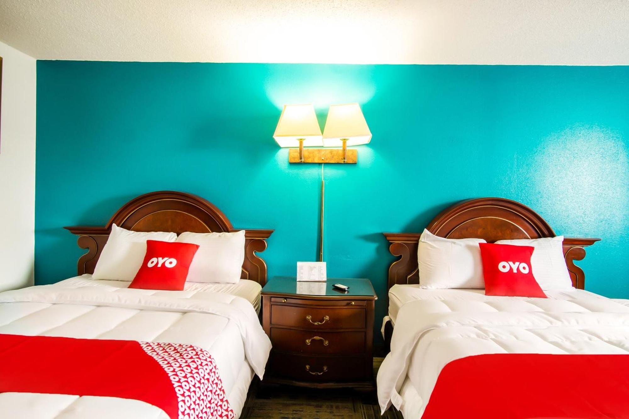 Oyo Hotel Hutchinson West 4Th Ave Extérieur photo