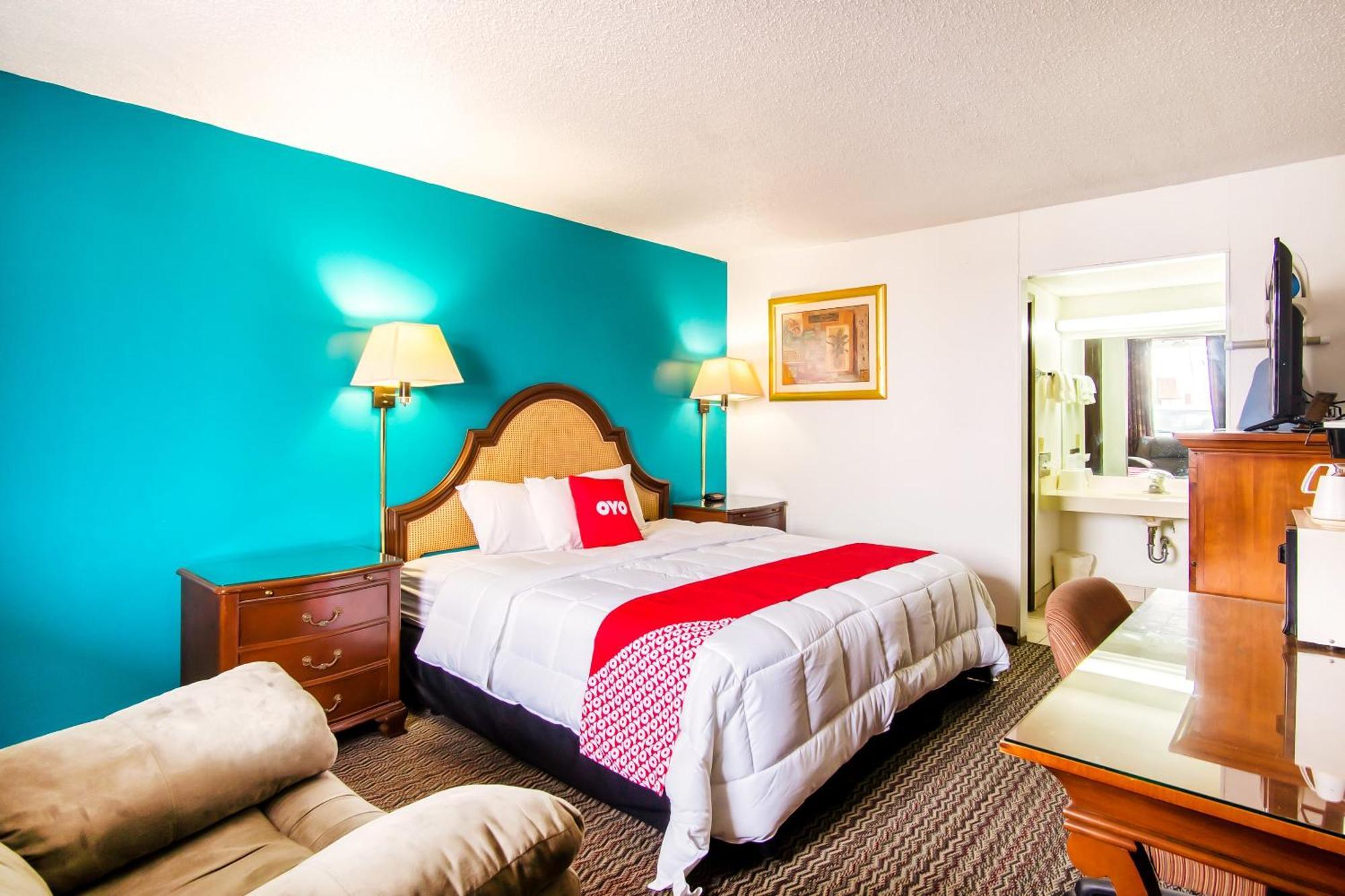 Oyo Hotel Hutchinson West 4Th Ave Extérieur photo