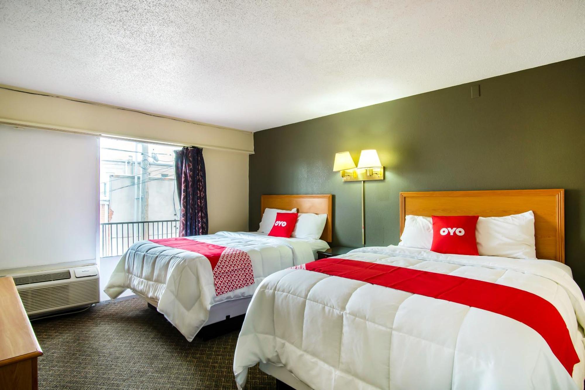 Oyo Hotel Hutchinson West 4Th Ave Extérieur photo