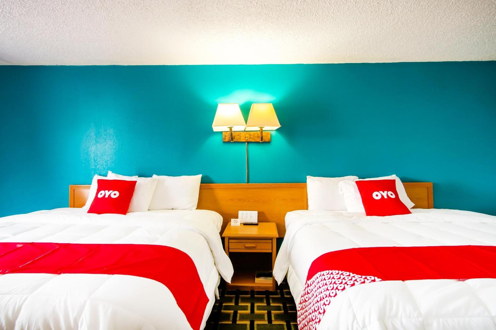 Oyo Hotel Hutchinson West 4Th Ave Extérieur photo