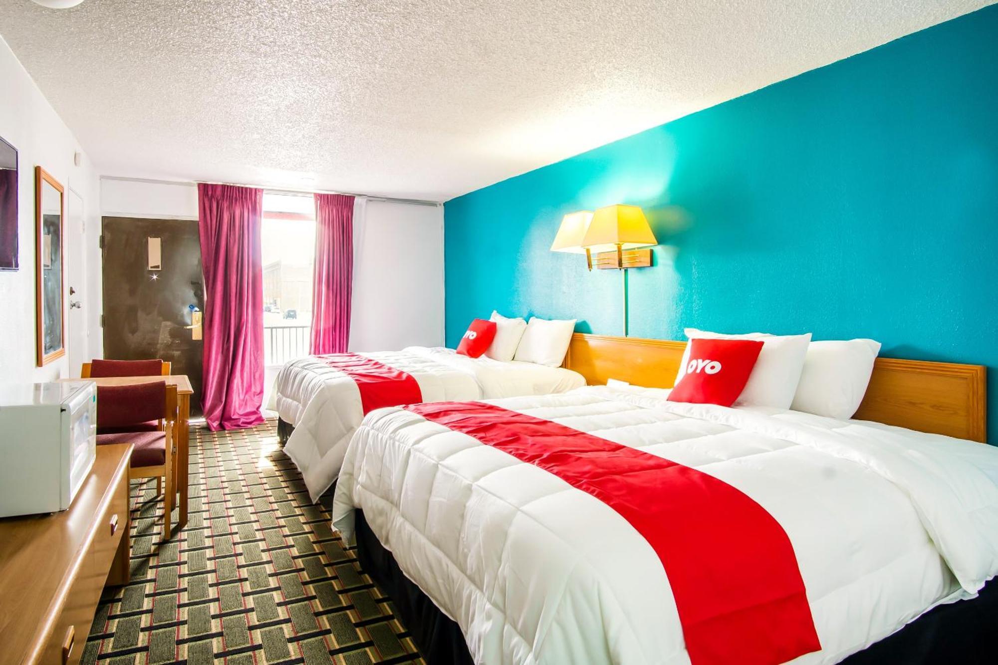 Oyo Hotel Hutchinson West 4Th Ave Extérieur photo